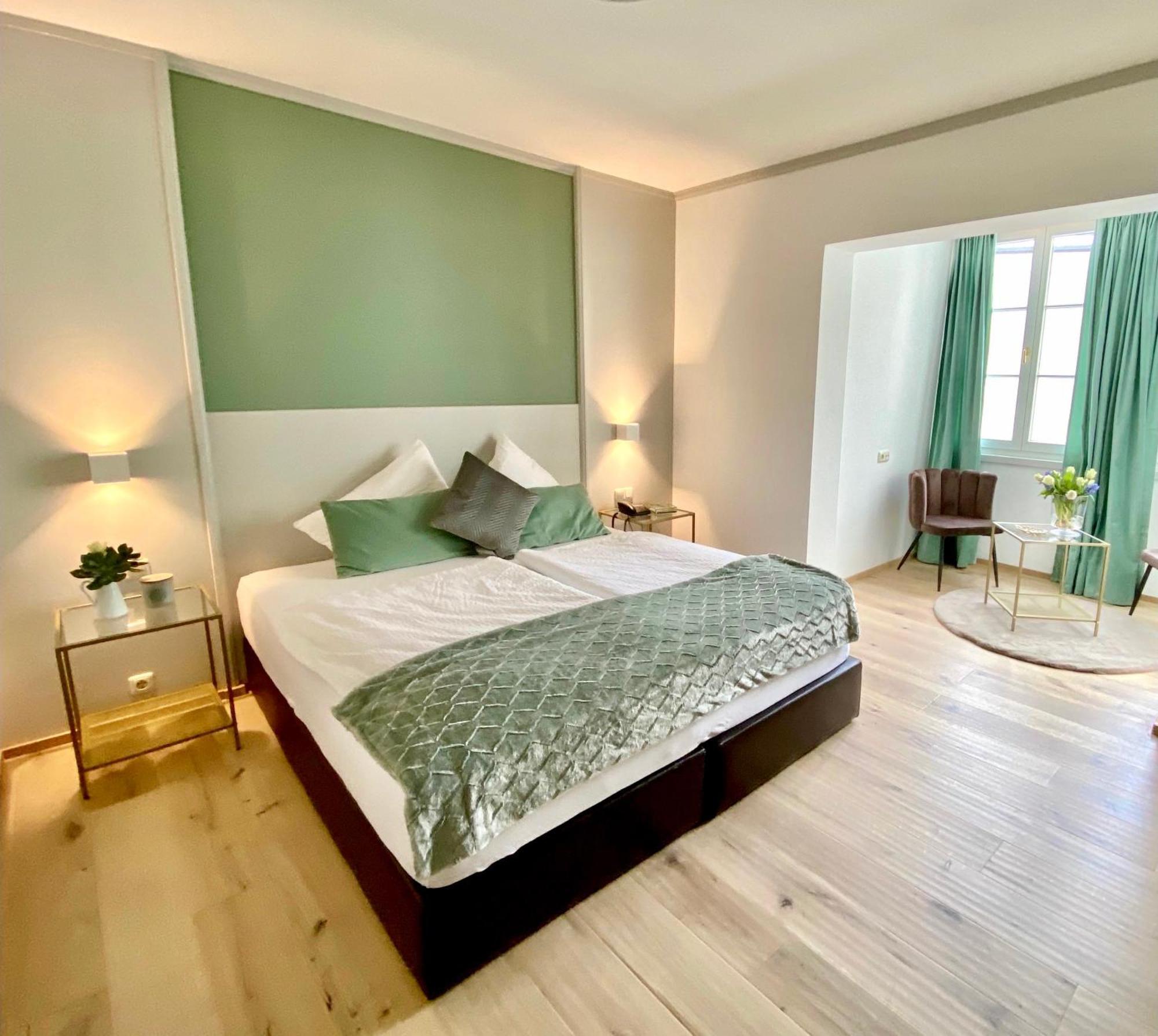 Boutiquehotel Hubertushof Bad Ischl Bagian luar foto